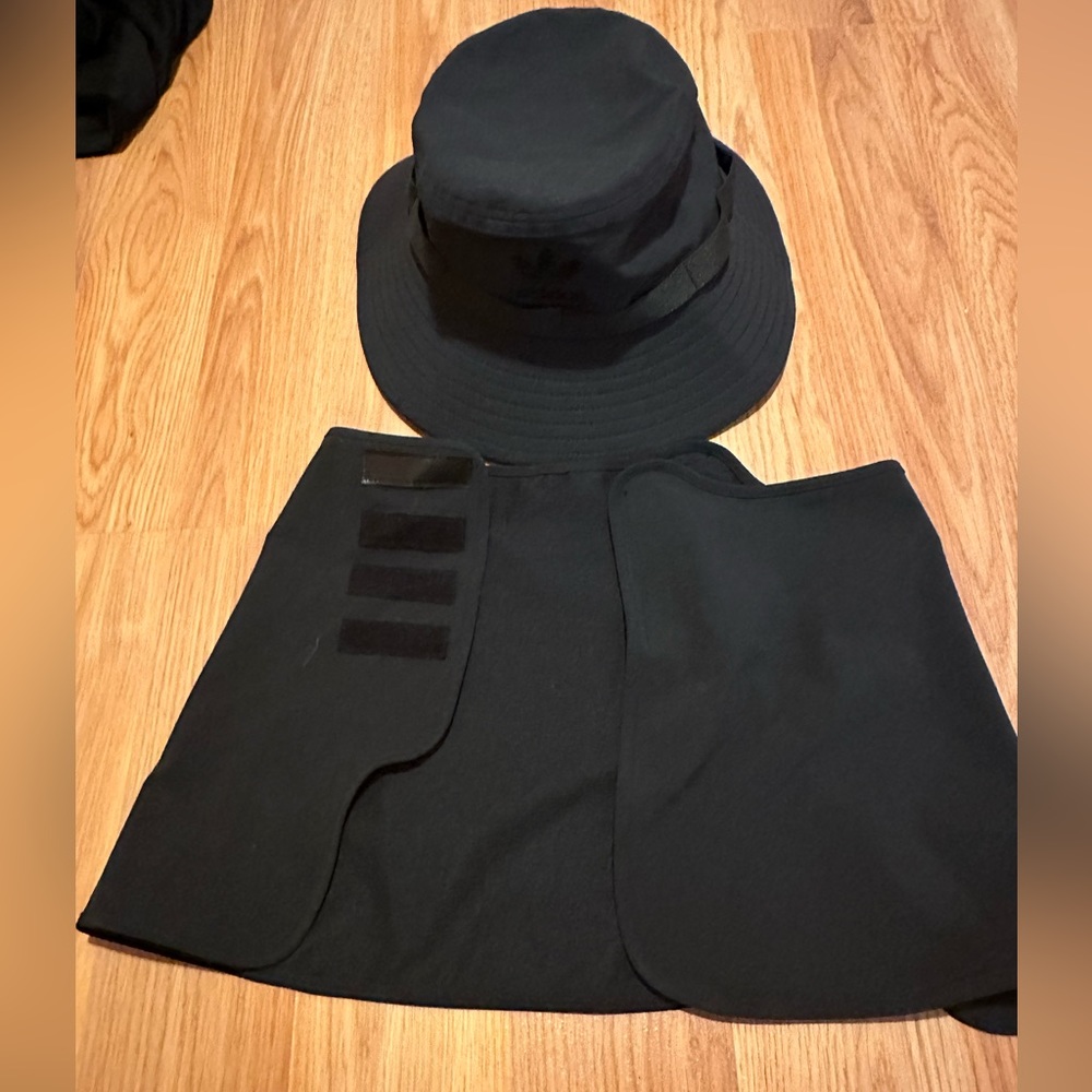 Adidas bucket hat